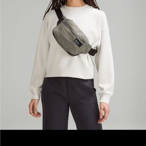 Lululemon NEW with Tags clean line belt bag